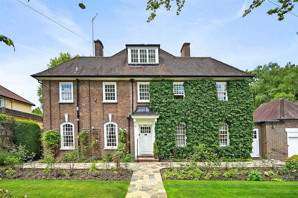 Property photo 1 of 12 Front
