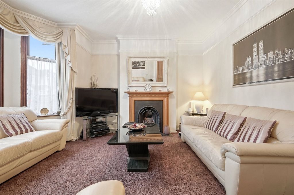 Property photo 3 of 29 Picture No. 15