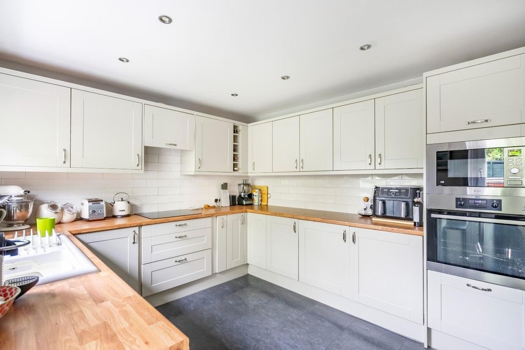 Property photo 2 of 14 3mc-1-2.Jpg