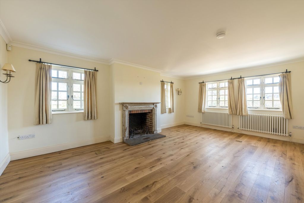 Property photo 2 of 26 Image