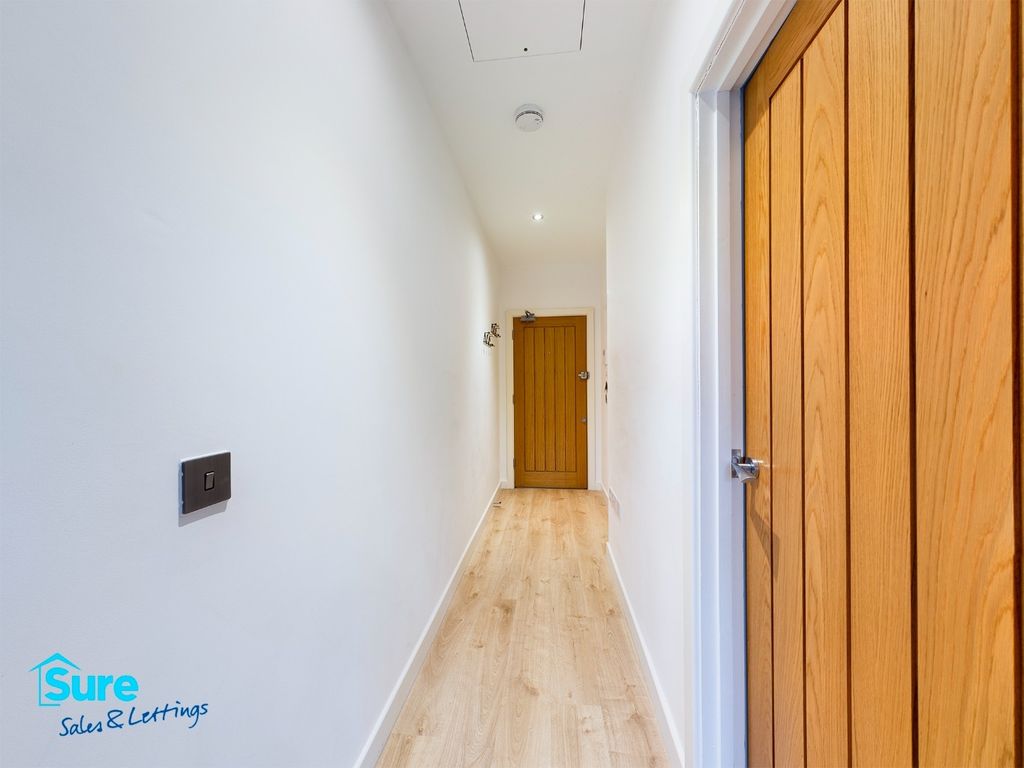 Property photo 2 of 7 4804132