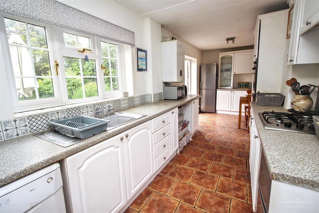 Property photo 3 of 24 Kitchen Breakfast Room