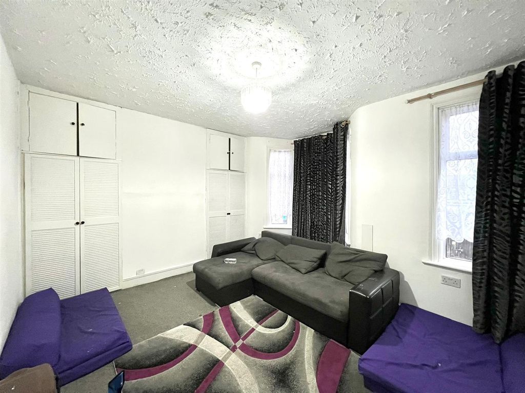 Property photo 1 of 5 Whatsapp Image 2025-10-29 At 18.23.43.Jpeg