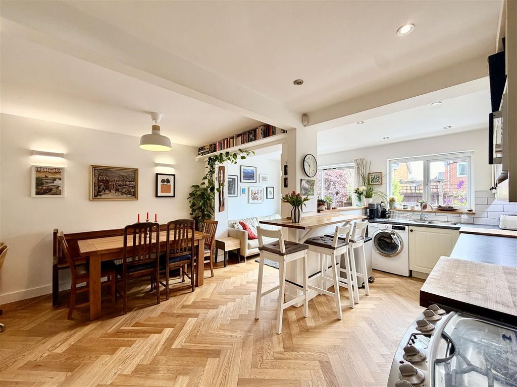 Property photo 3 of 37 3