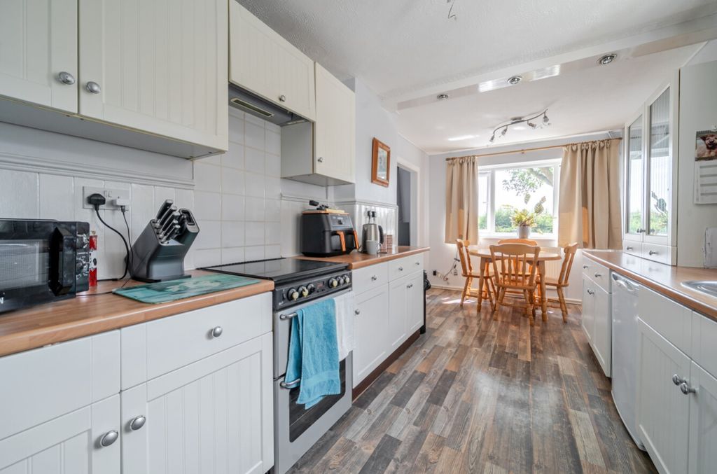 Property photo 3 of 25 1495689-17-6A5A17B5E8A43