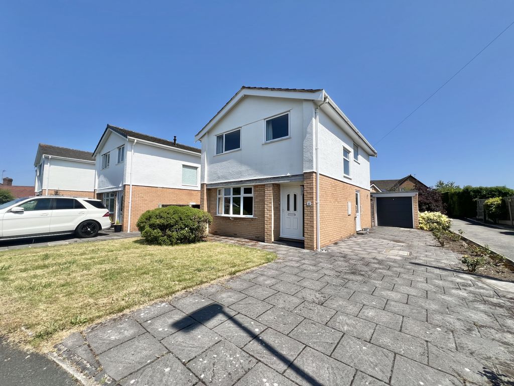 Property photo 1 of 16