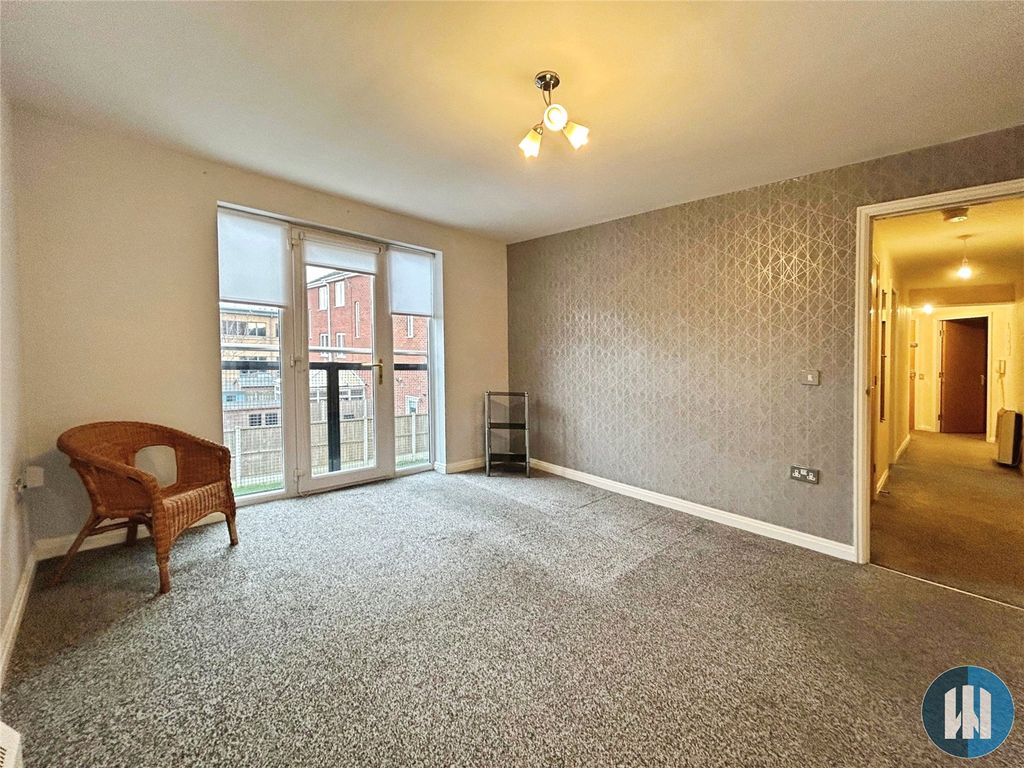 Property photo 3 of 9 Picture No. 12