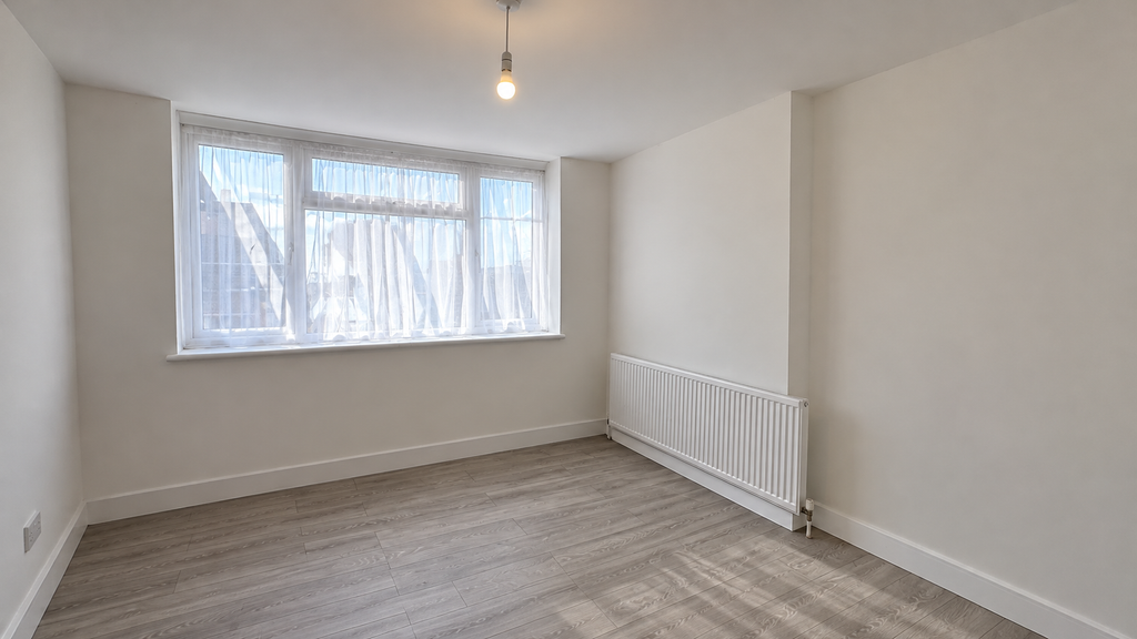 Property photo 2 of 7 465Fea1F-581d-42E3-A364-81F8d038E580