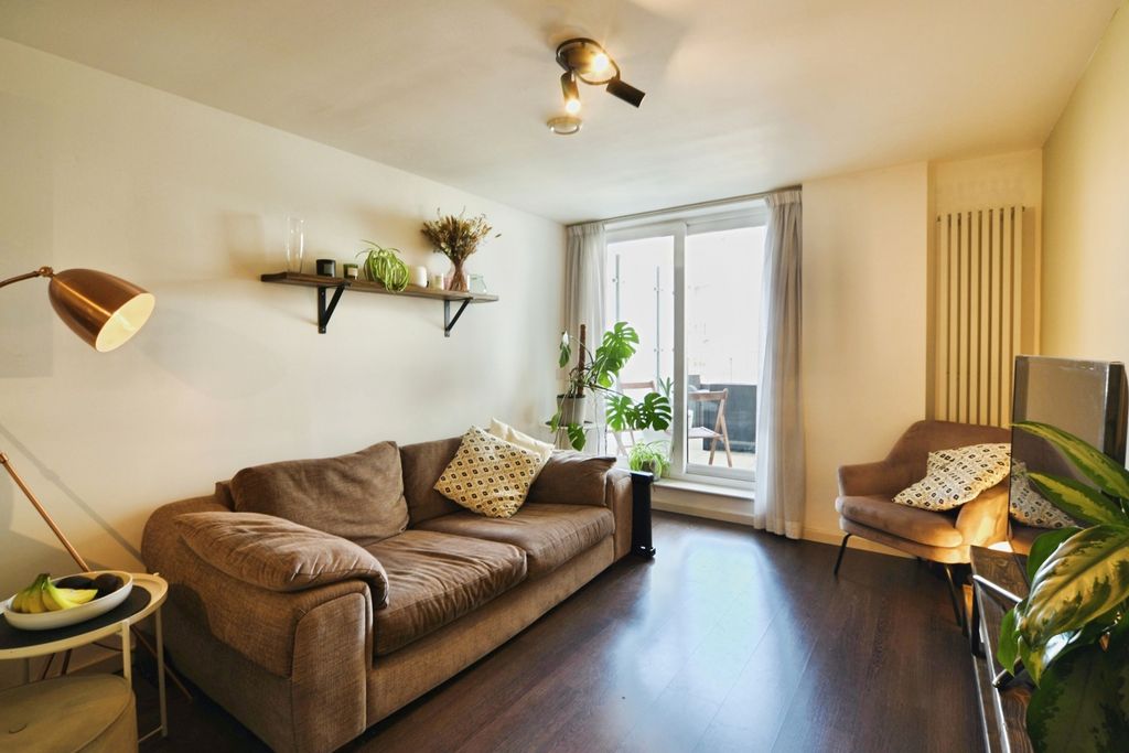 Property photo 3 of 16 Pbox-Img.Jpg