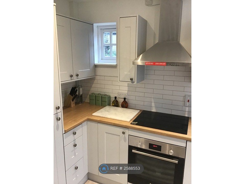 Property photo 2 of 28 Kitchen