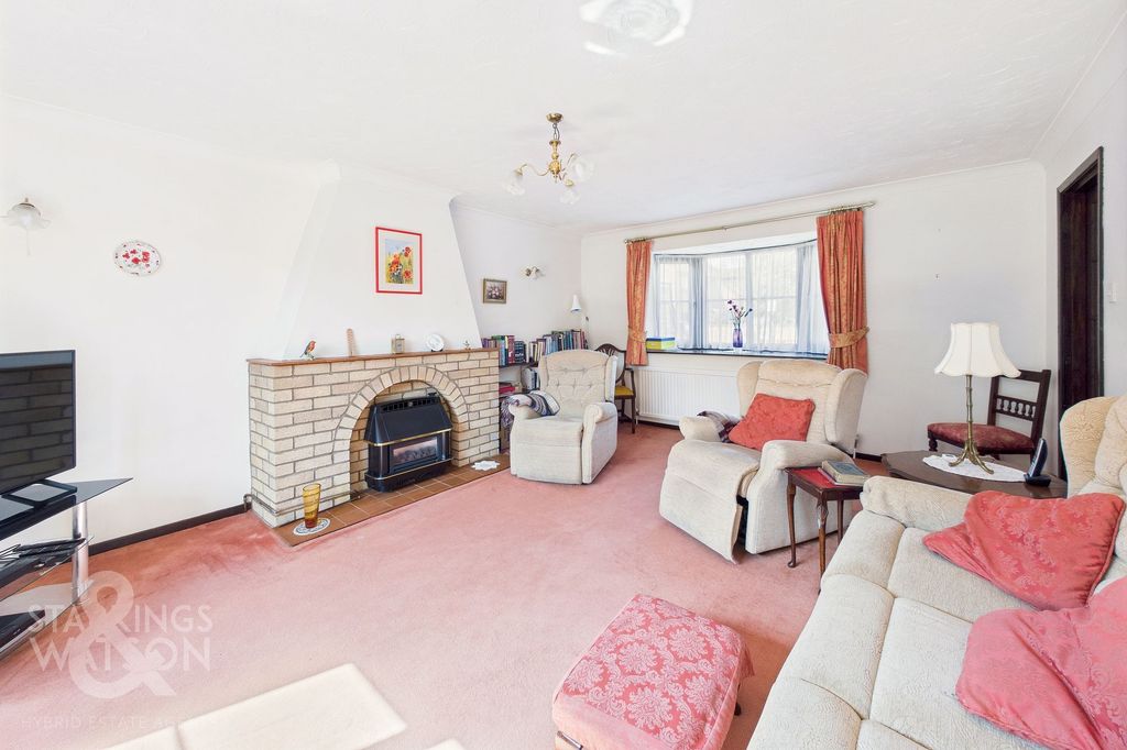 Property photo 3 of 21