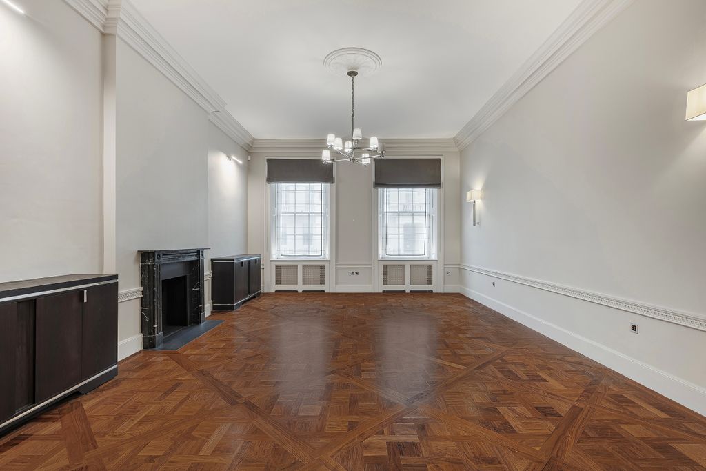 Property photo 1 of 30