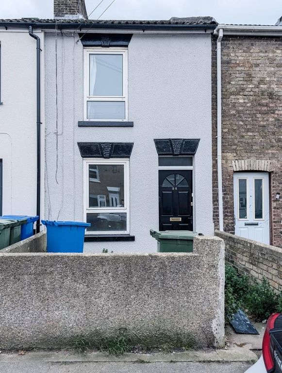 Property photo 2 of 13