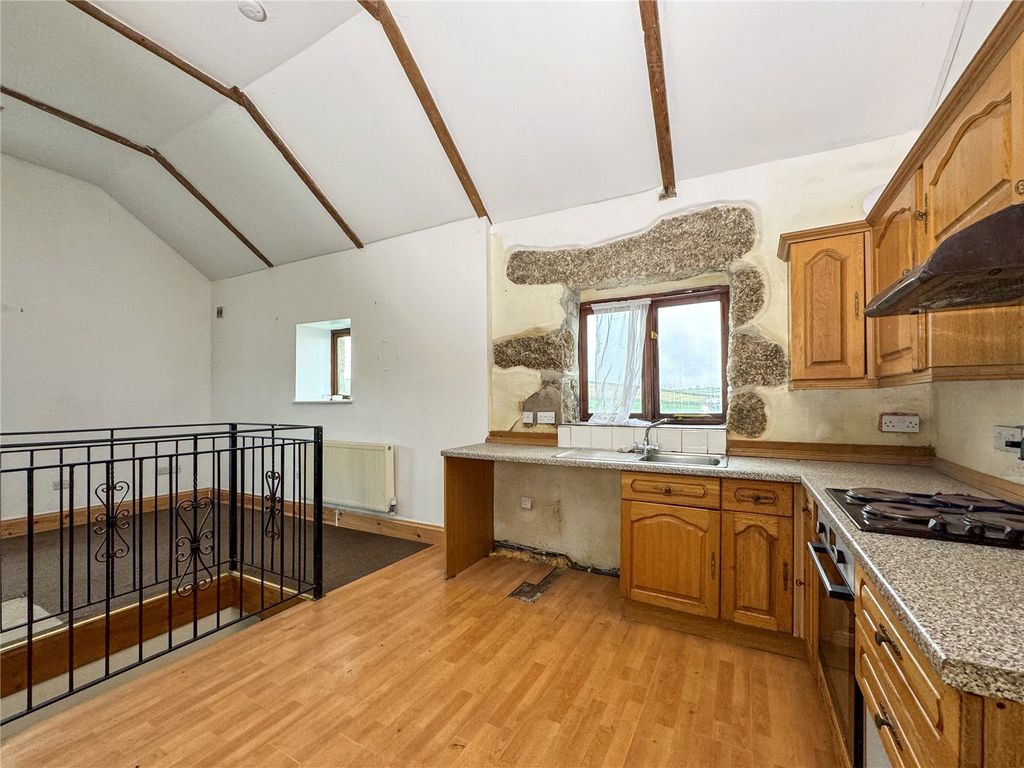 Property photo 2 of 17 Picture No. 05