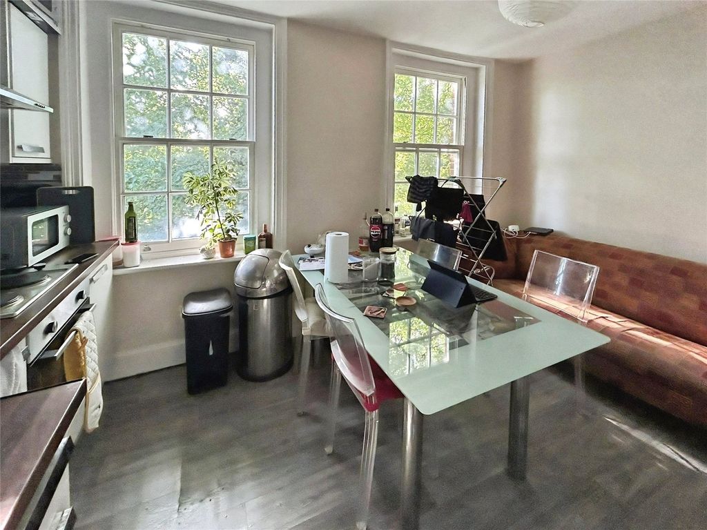 Property photo 3 of 6 Picture No. 27