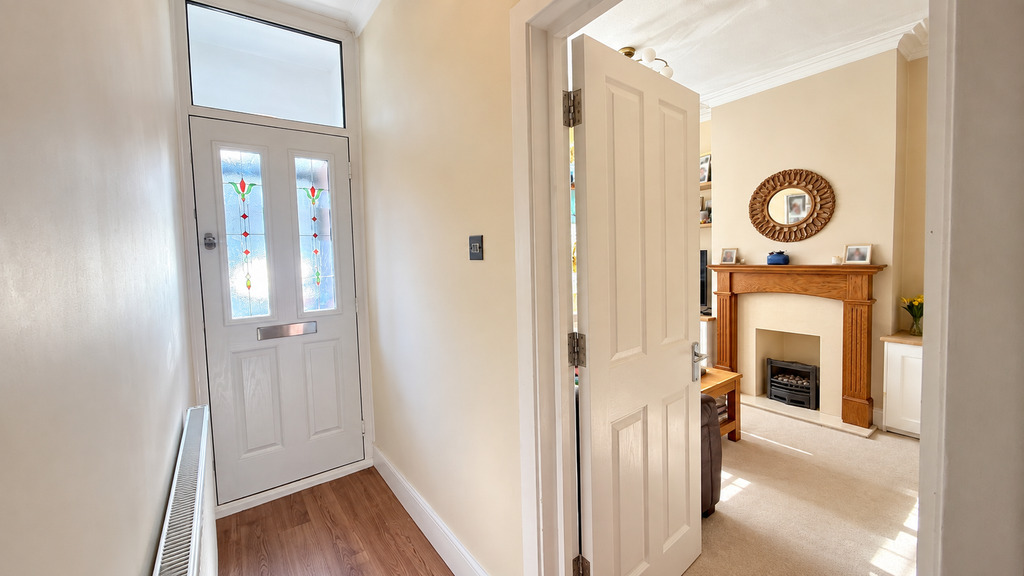 Property photo 2 of 25