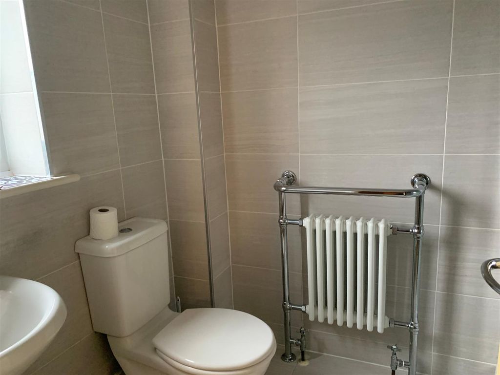 Property photo 3 of 14 En Suite.Jpg