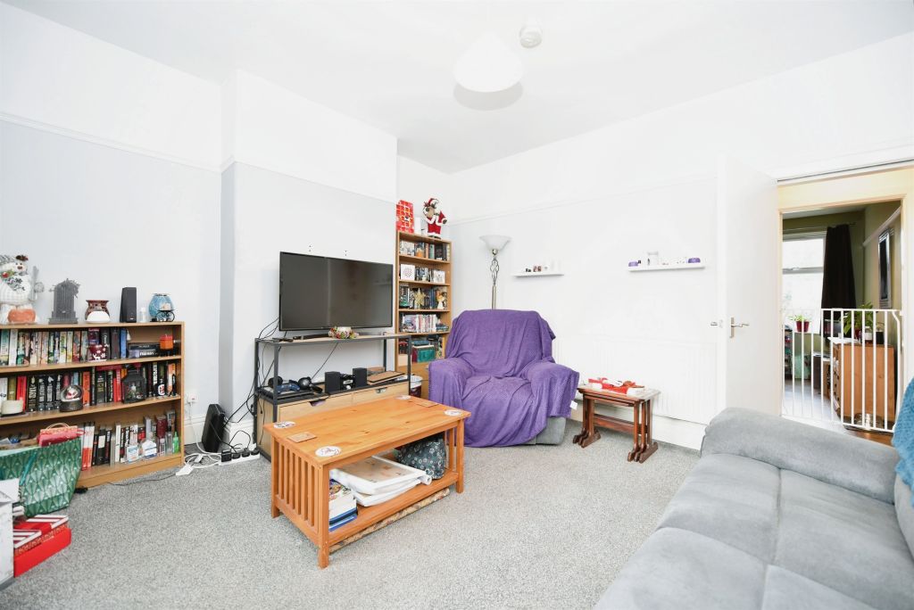 Property photo 3 of 14