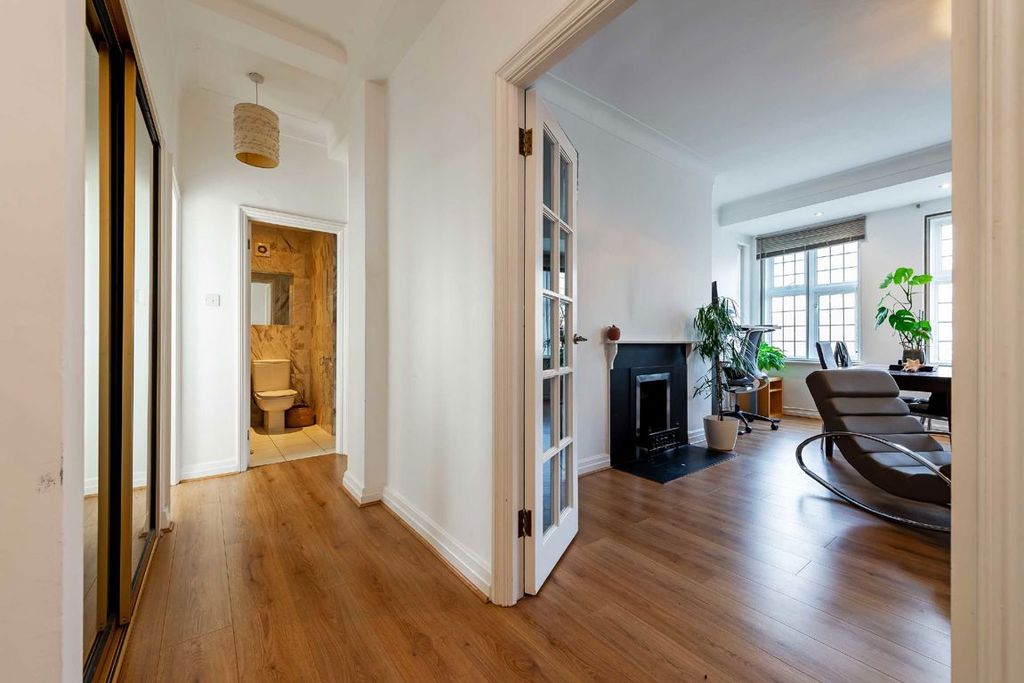 Property photo 3 of 5