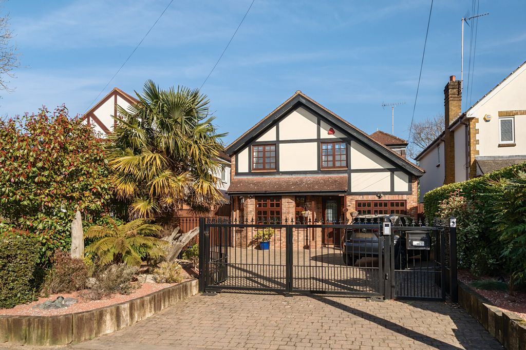 Property photo 1 of 20