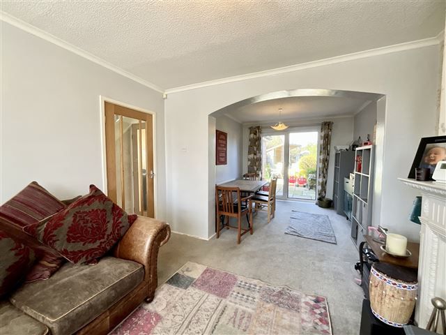 Property photo 3 of 18 Lounge/Diner