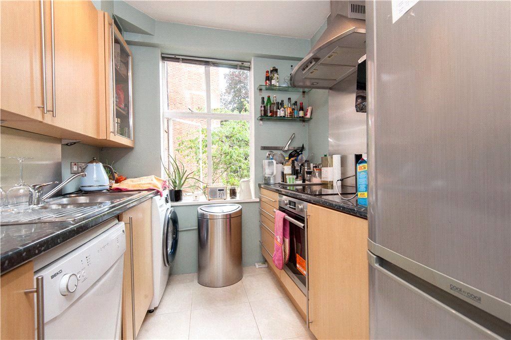 Property photo 3 of 9 Kitchen