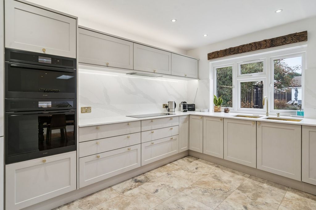 Additional image 19 of 4 bed detached house for saleWellesley Avenue, Iver SL0