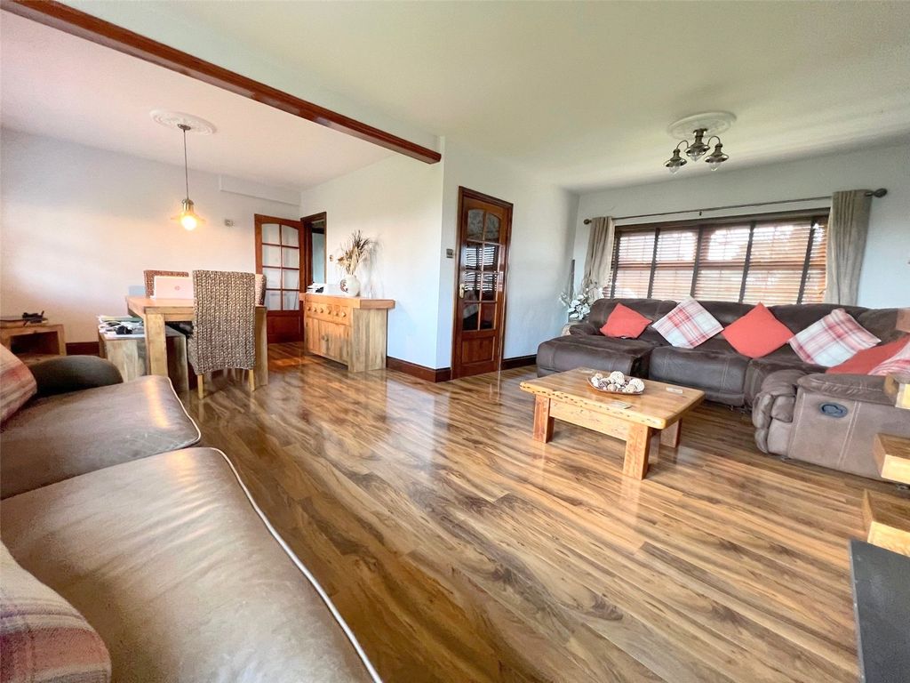 Property photo 3 of 32 Picture No. 22