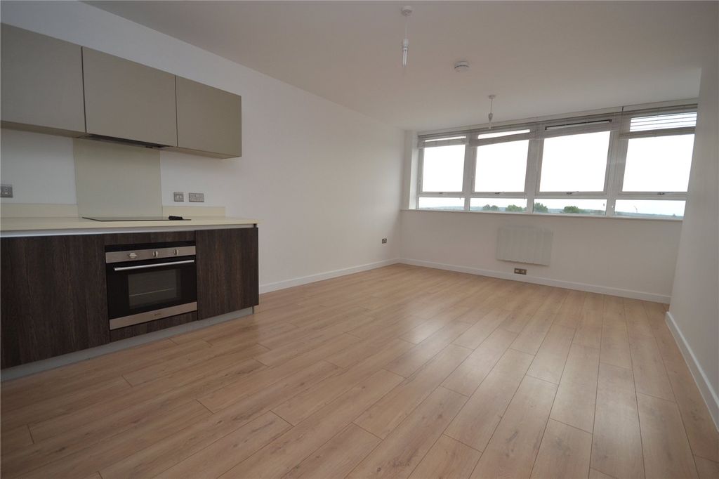 Property photo 2 of 8 Picture No. 07