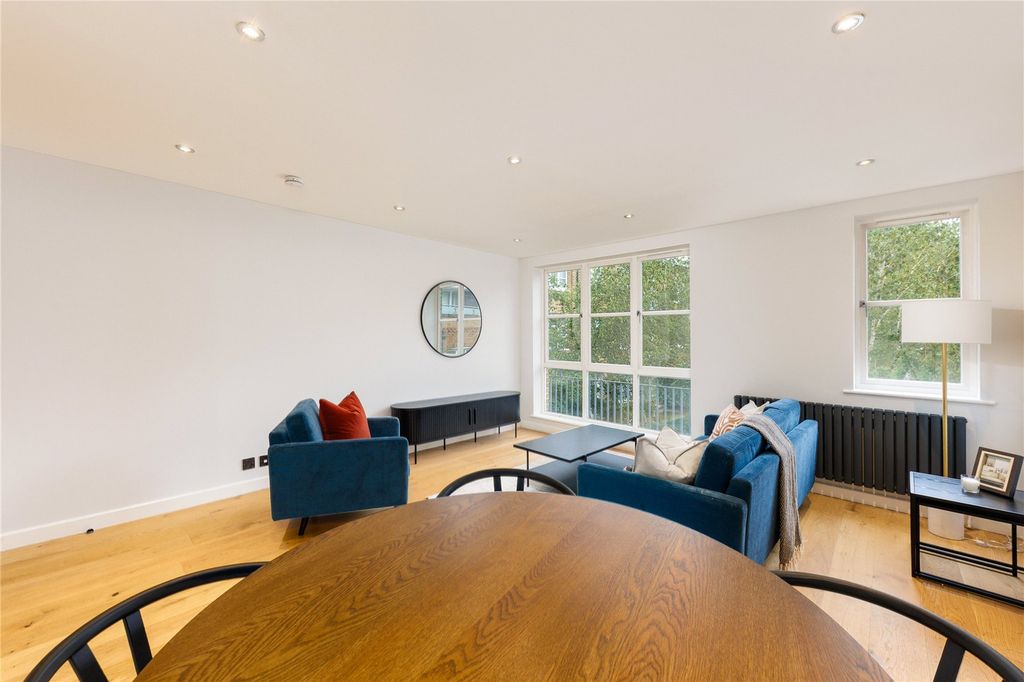 Property photo 3 of 15 Picture No. 05