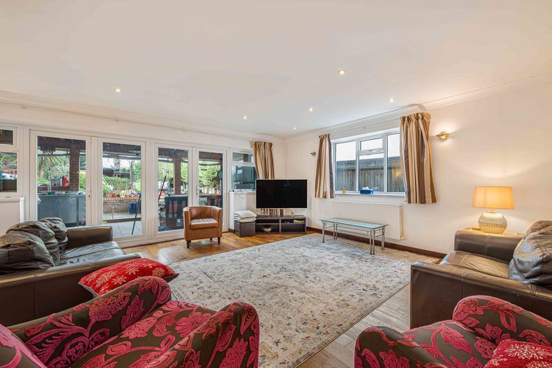 Property photo 3 of 29 Photo 19