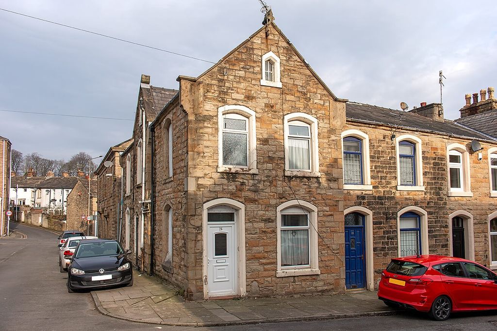 Property photo 1 of 11 4486120