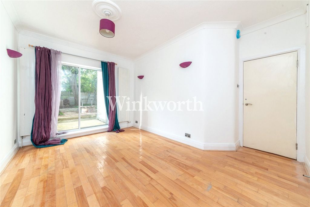 Property photo 3 of 14 Picture No. 13