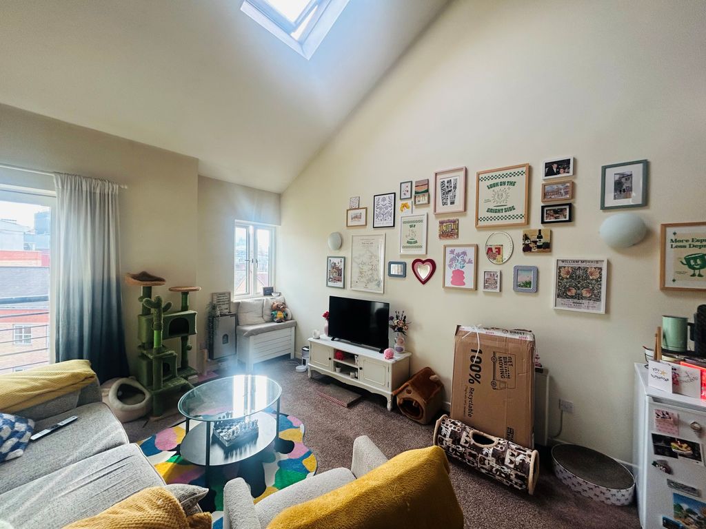 Property photo 2 of 6