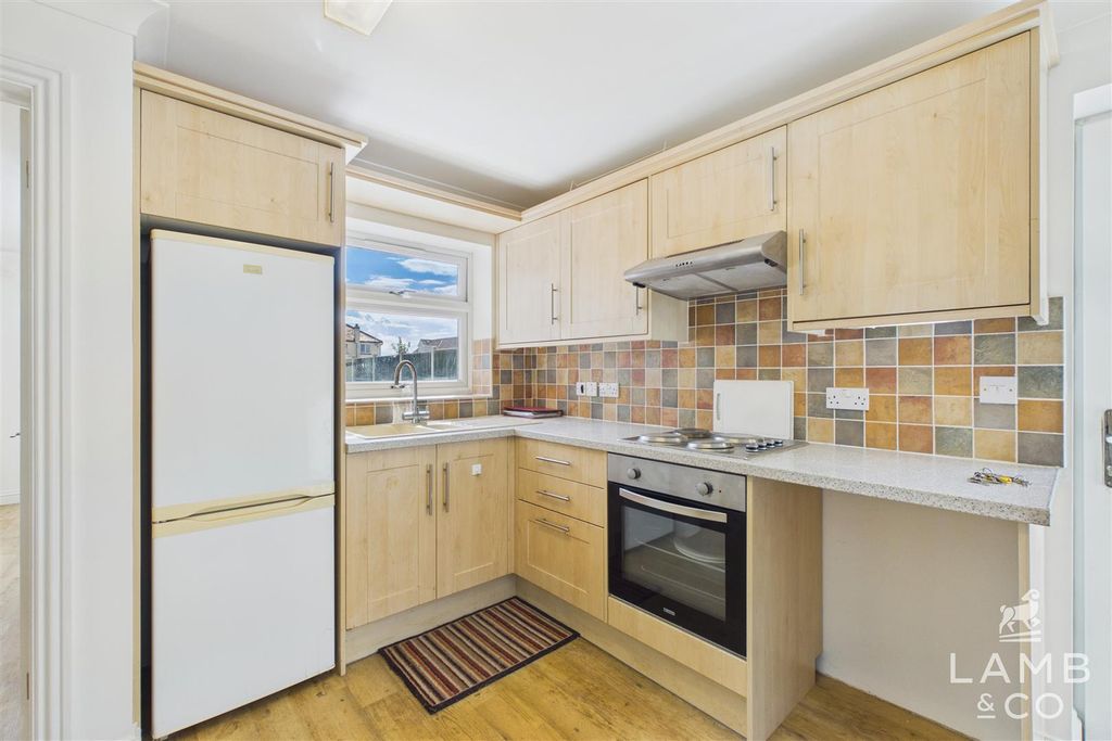 Property photo 2 of 20 Kitchen