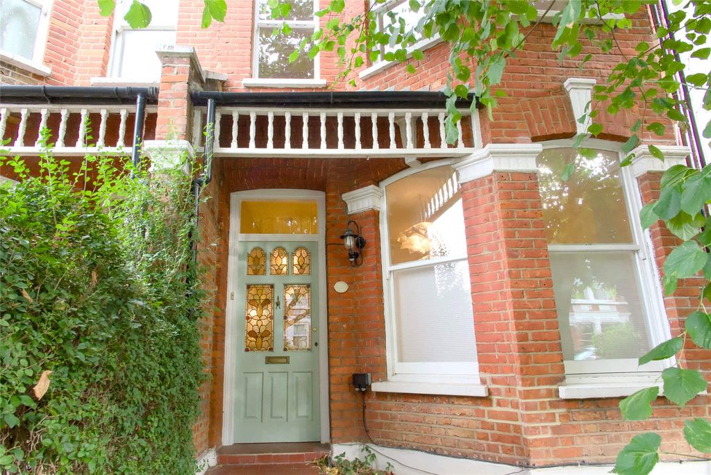 Property photo 1 of 16 Exterior