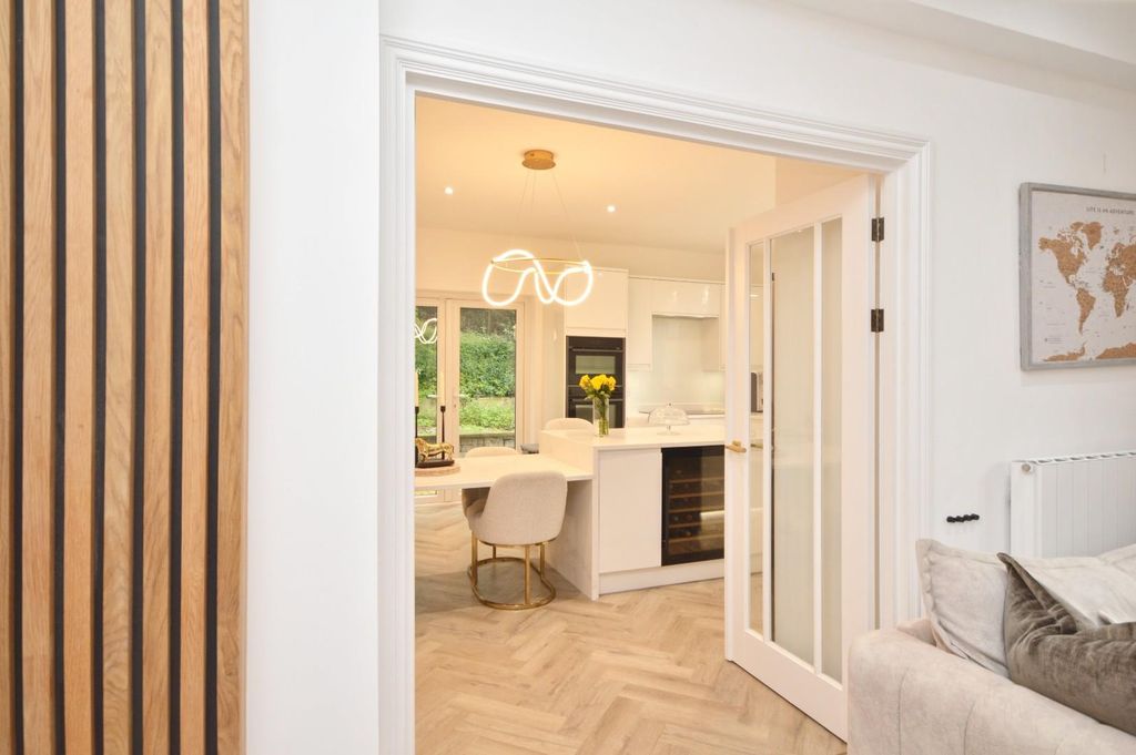 Additional image 10 of 2 bed flat for saleBath Road, Bitton, Bristol BS30
