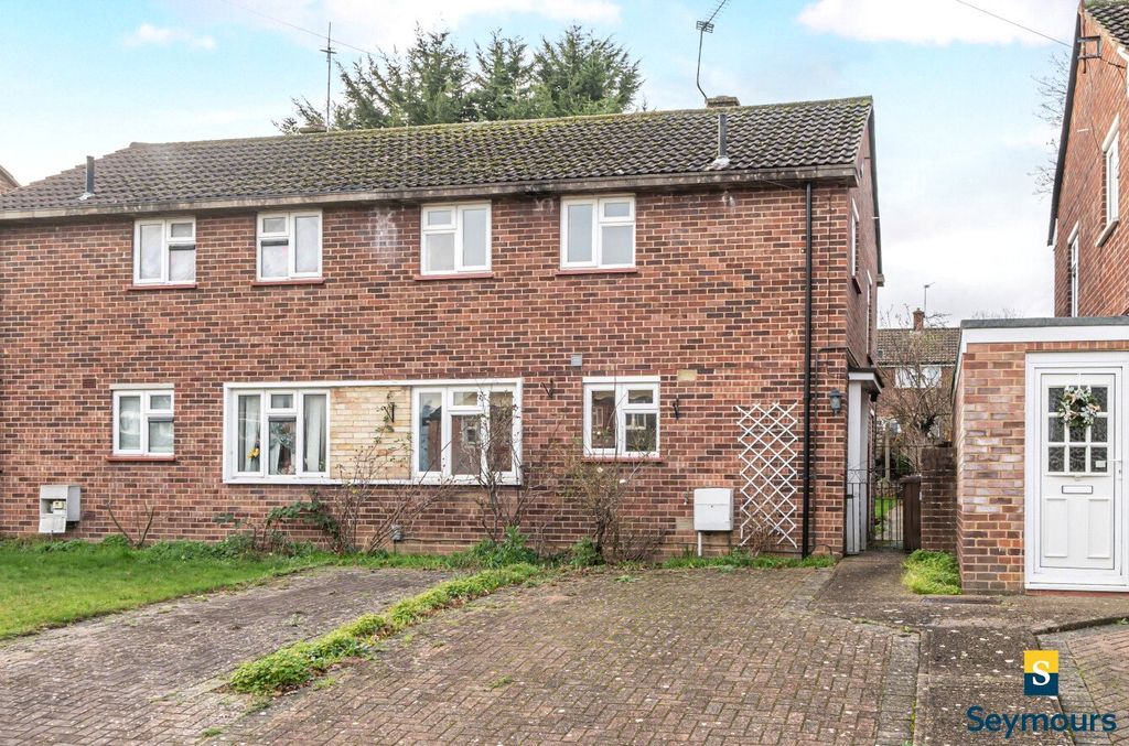 Property photo 1 of 17 Off-Street Parking