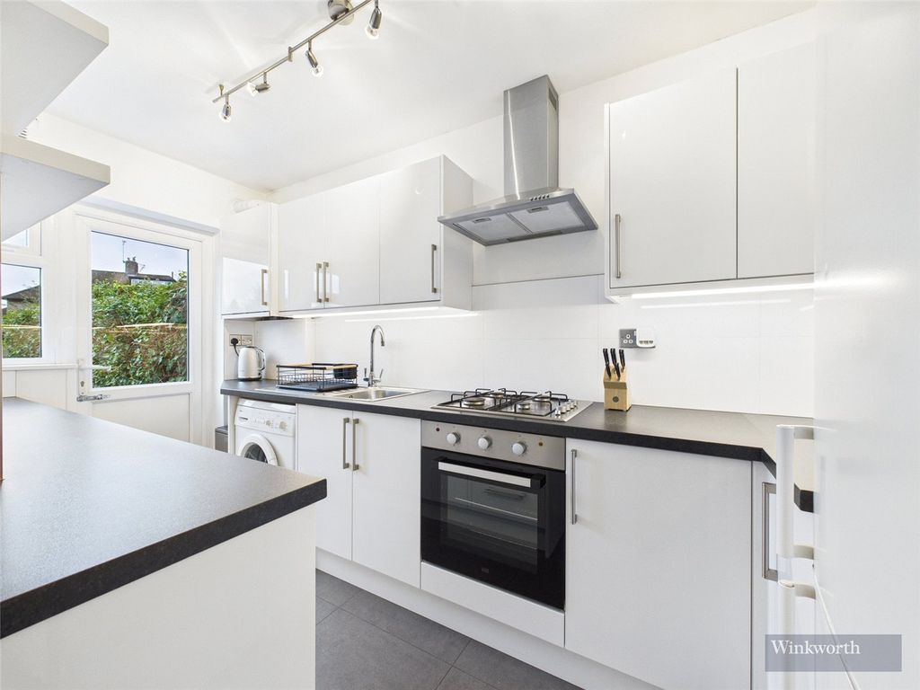 Property photo 2 of 11 Picture No. 04