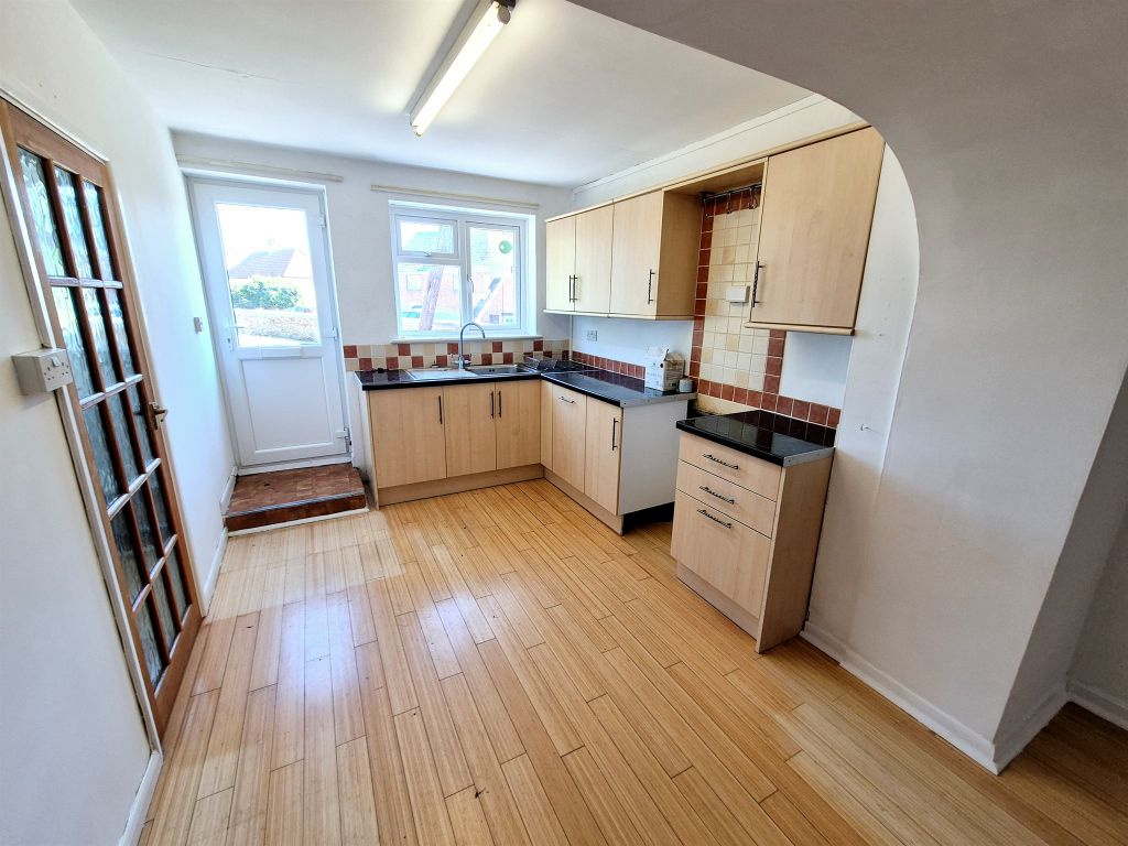 Property photo 3 of 13