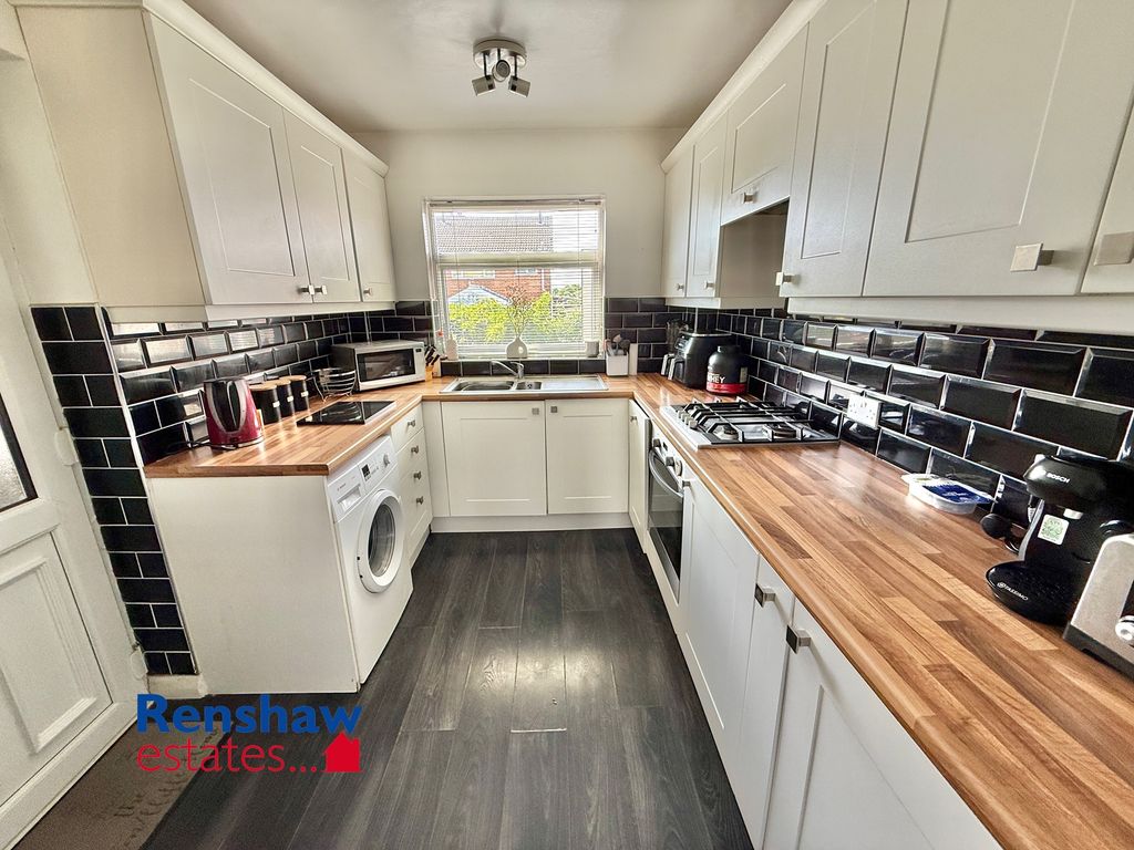 Property photo 3 of 12 K