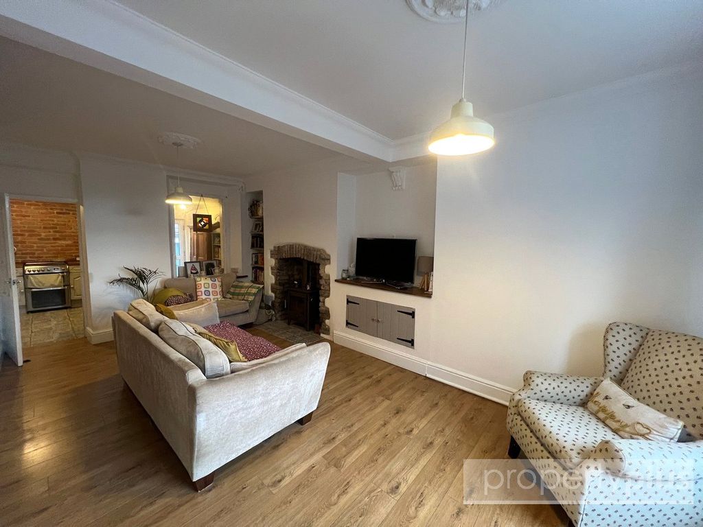 Property photo 3 of 14 Picture No. 07