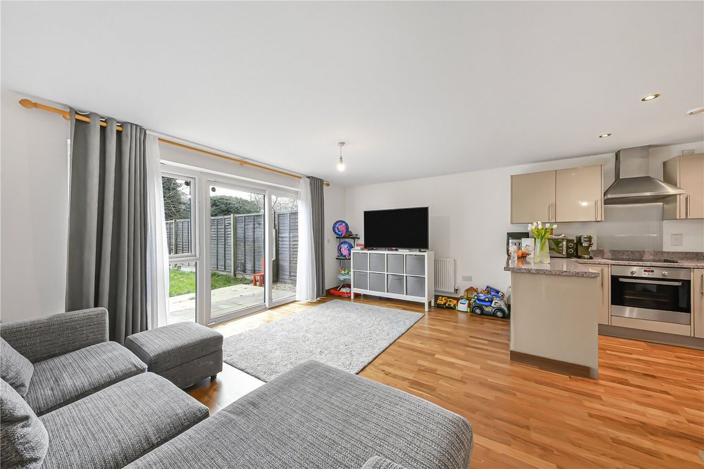 Property photo 3 of 16 Picture No. 26