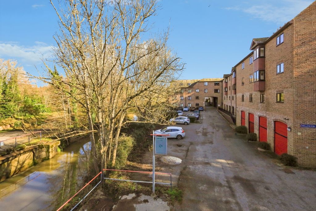 Property photo 2 of 12 Pbox-Img.Jpg