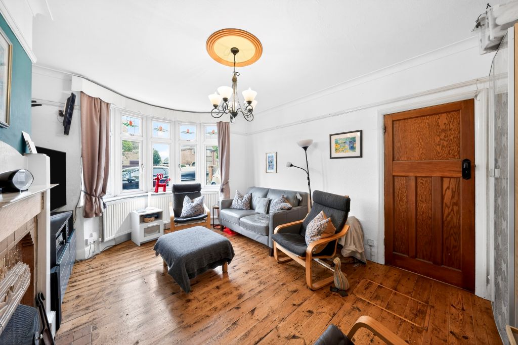 Property photo 2 of 22 Living Room