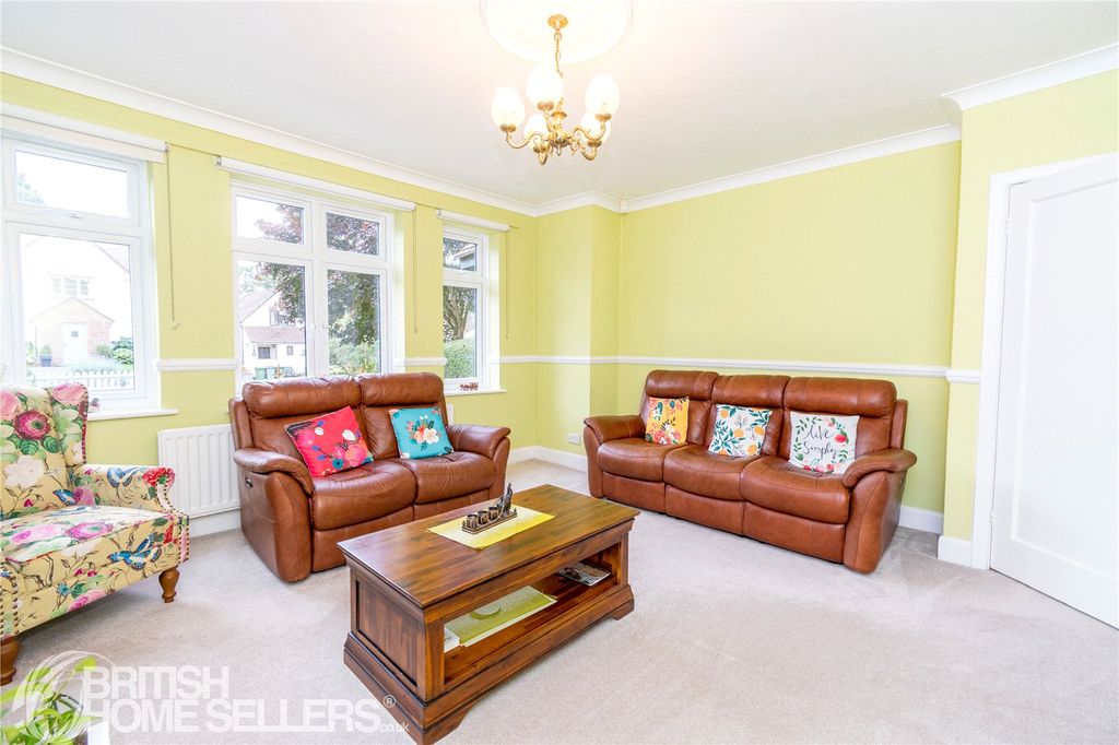Property photo 3 of 27 Picture No. 17