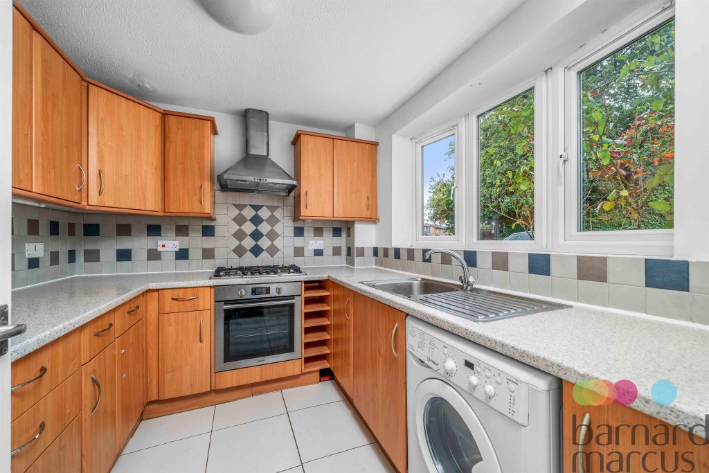 Property photo 2 of 20