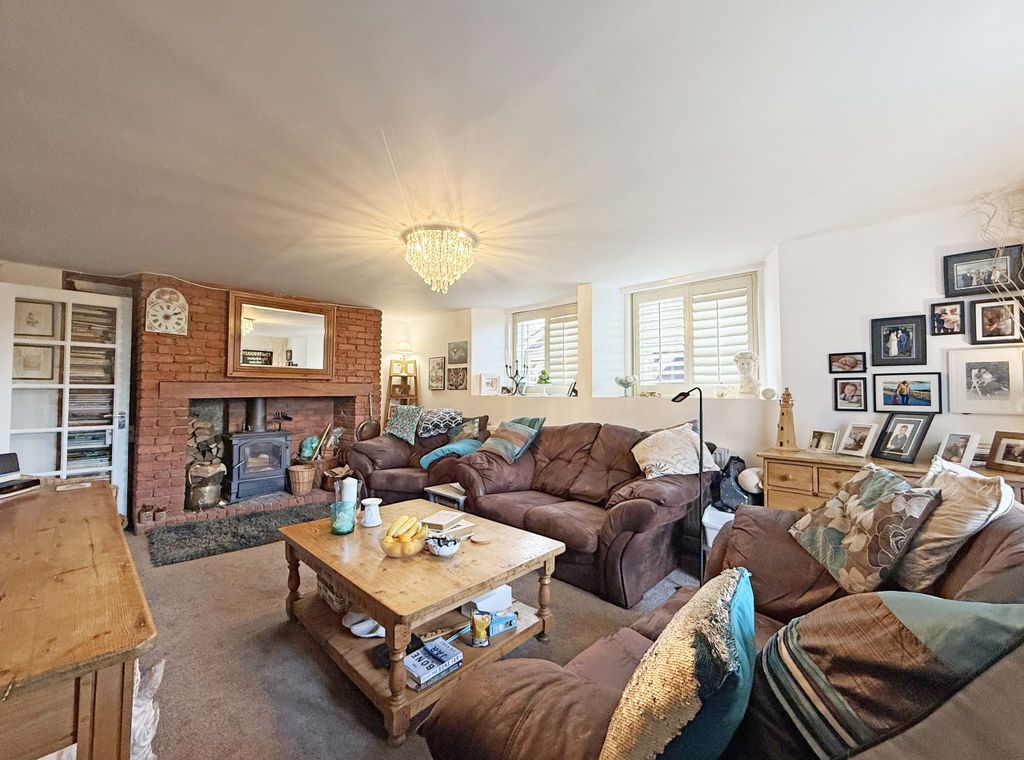 Property photo 2 of 20 Photo 2