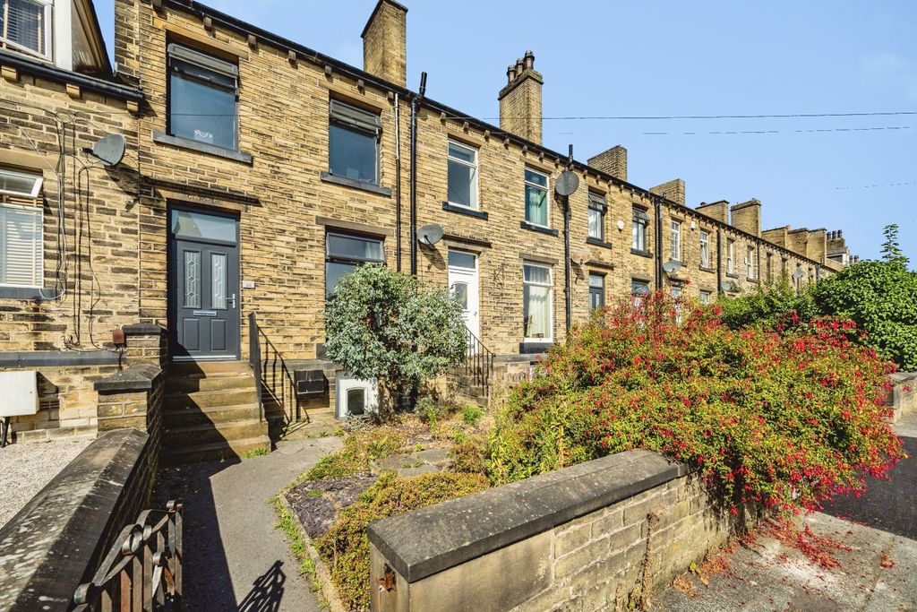 Property photo 1 of 20 24Orhudds-140826-22