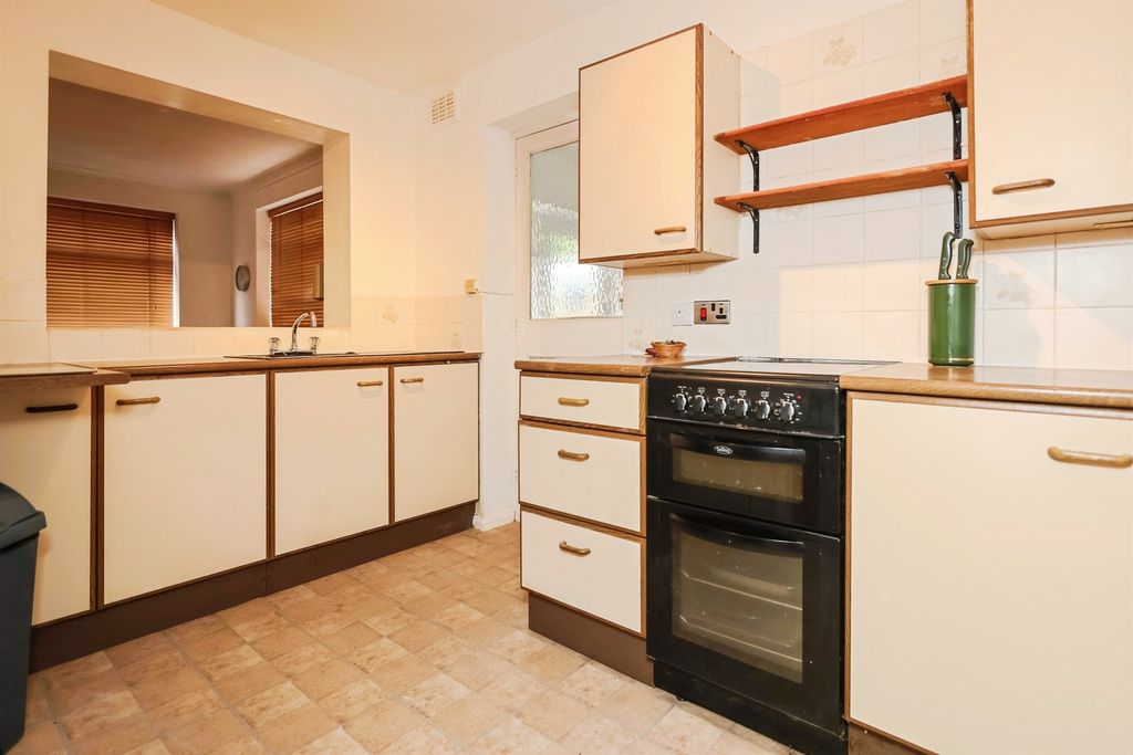 Property photo 3 of 16